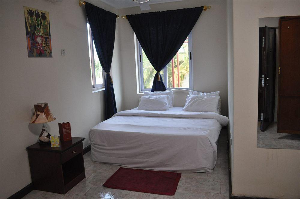 Tribeca Hotel Ghana Accra Exterior foto